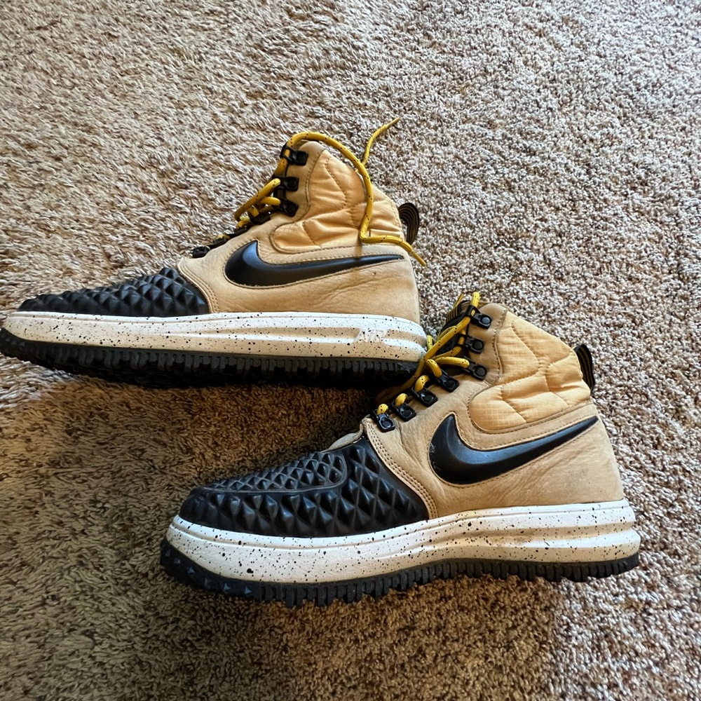 Nike Lunar Force 1 duck boots size 9 good condition